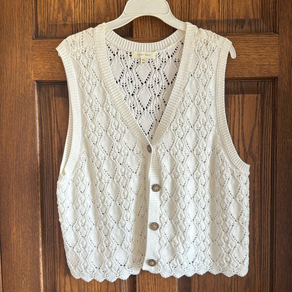 Cleo + Wolf White Knitted Button Vest, XL